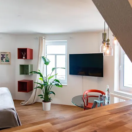 Apartment Bauhaus - Netflix, Nespresso, Zentral, Messe *