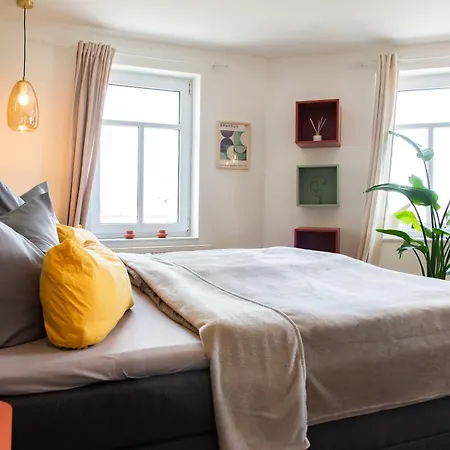 Apartment Bauhaus - Netflix, Nespresso, Zentral, Messe Chemnitz