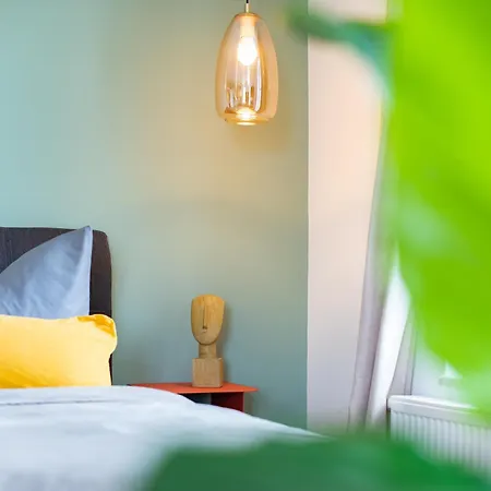 Bauhaus - Netflix, Nespresso, Zentral, Messe