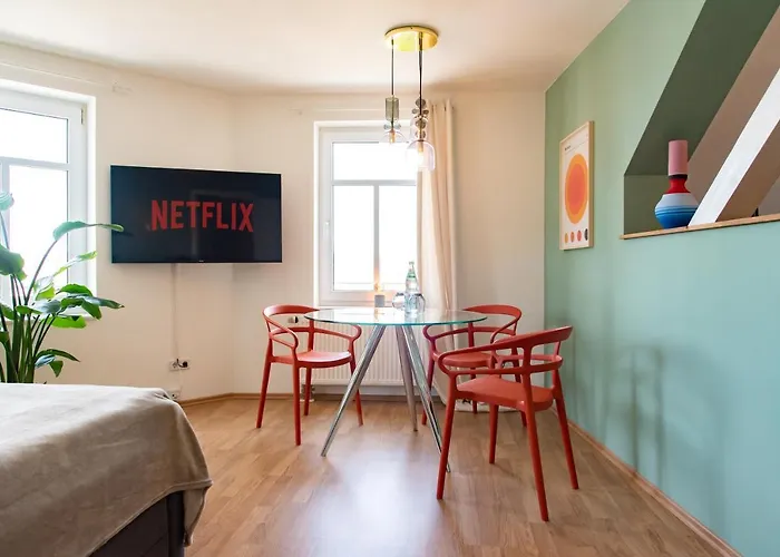 Daire Bauhaus - Netflix, Nespresso, Zentral, Messe