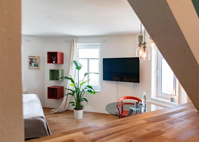 Daire Bauhaus - Netflix, Nespresso, Zentral, Messe *