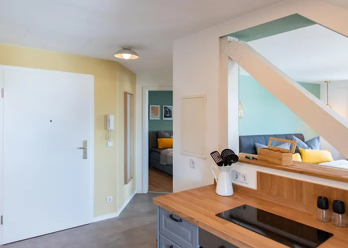 Bauhaus - Netflix, Nespresso, Zentral, Messe *